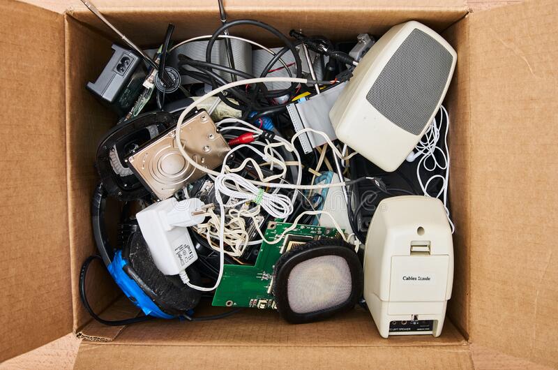 lixo eletronico saiba como descartar corretamente. Foto: Stepan - Adobe